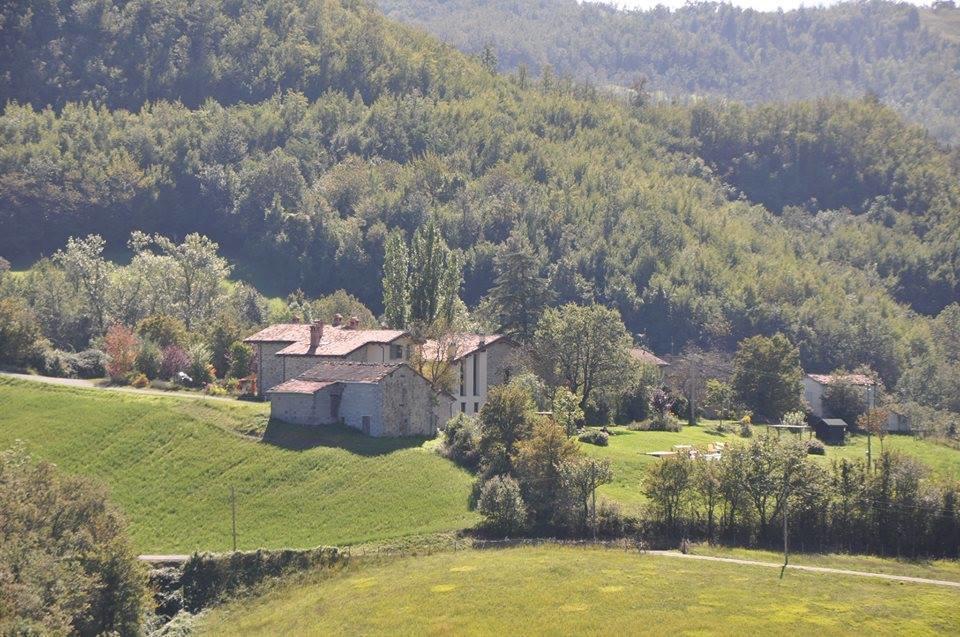 Borgo Pianello Holiday Homes And Winery Lizzano In Belvedere Exteriér fotografie